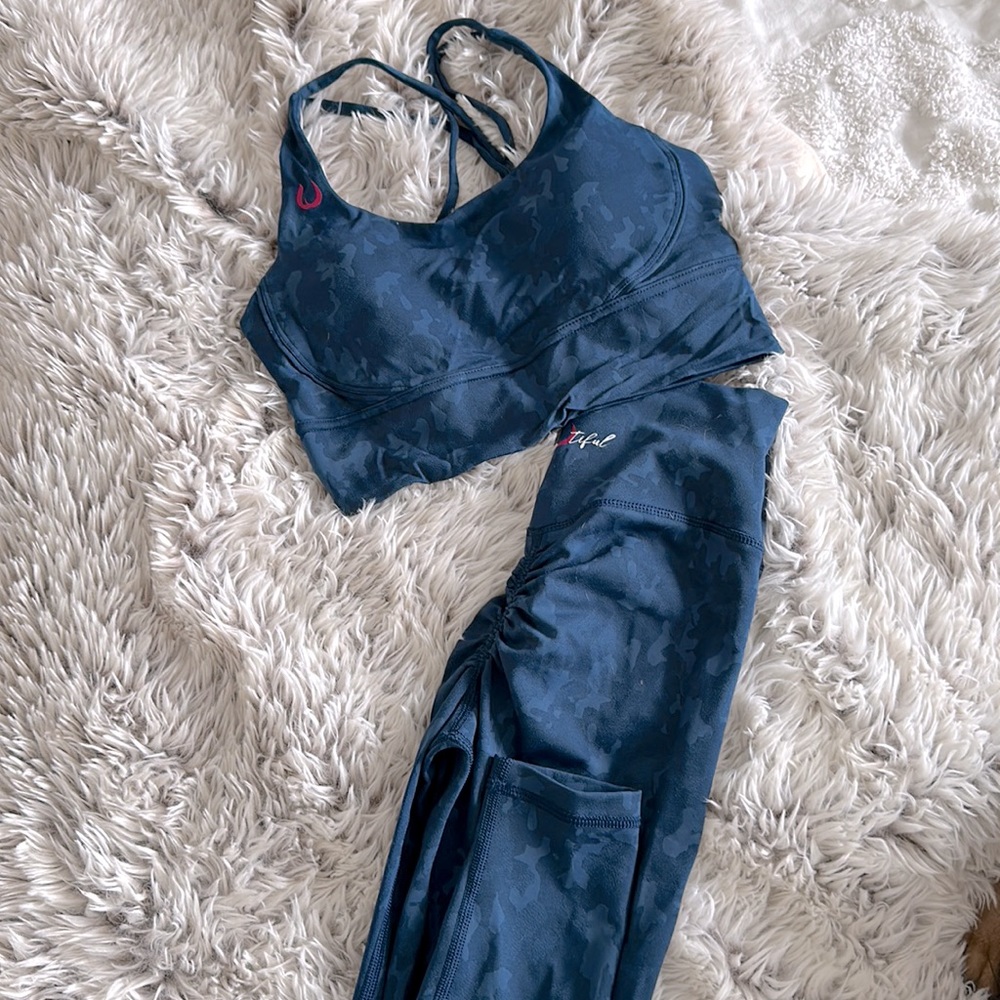Bootiful Workout Set-Leggings Size XS-Bra Size S